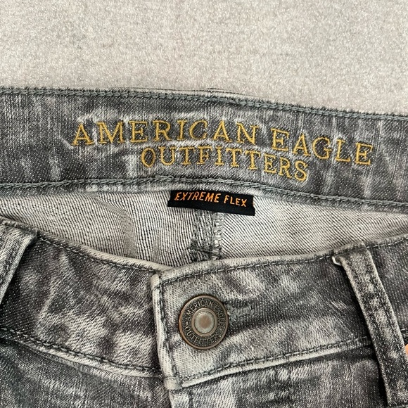 [W32] American Eagle Outfitters Extreme Flex Denim Shorts Gray Distressed Zip - Picture 4 of 8